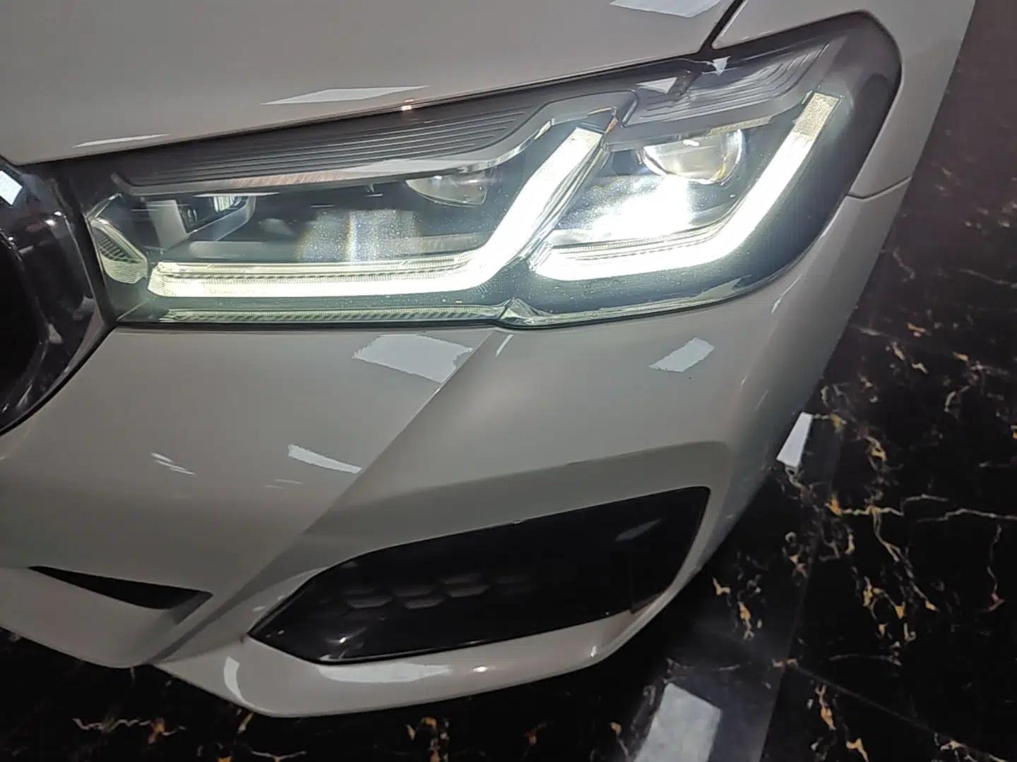 BMW 5 Series New Energy 2022 Restyled 535Le M Sport Package — миниатюра 8