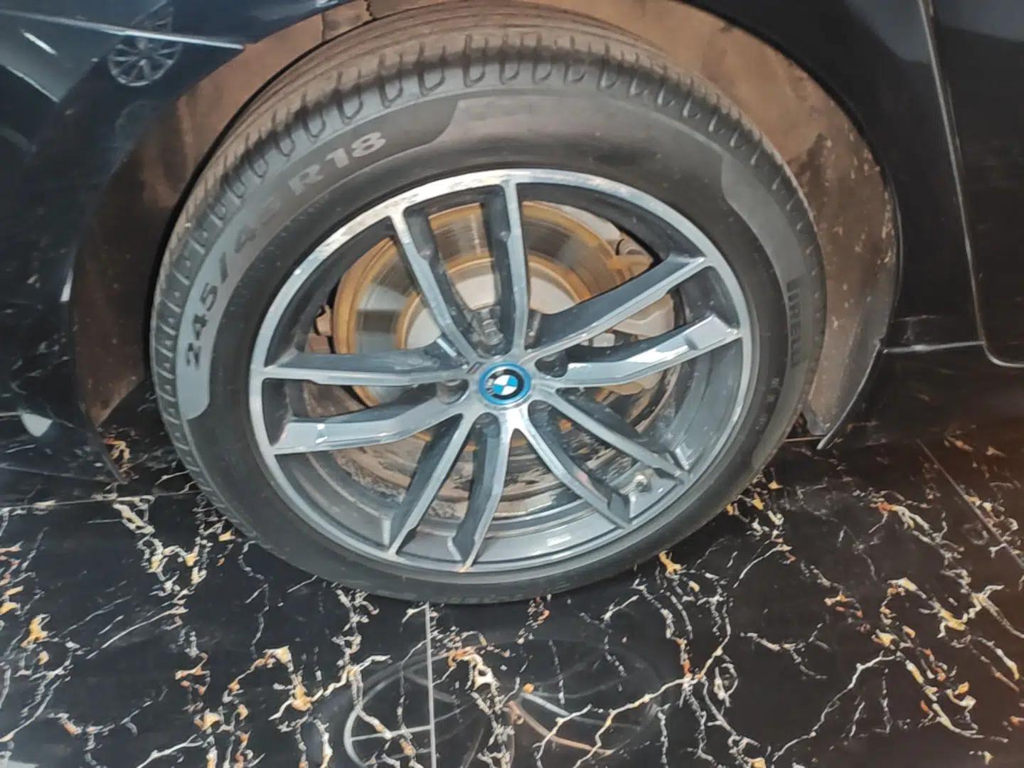 BMW 5 Series New Energy 2022 Second Facelift 535Le Pioneer Edition M Sport Package — миниатюра 11