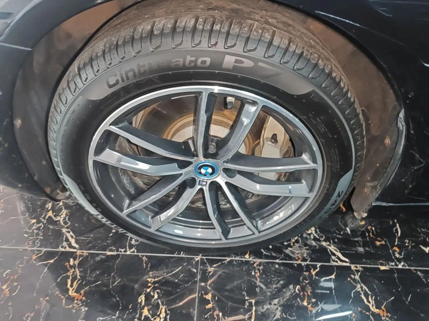BMW 5 Series New Energy 2022 Second Facelift 535Le Pioneer Edition M Sport Package — миниатюра 13