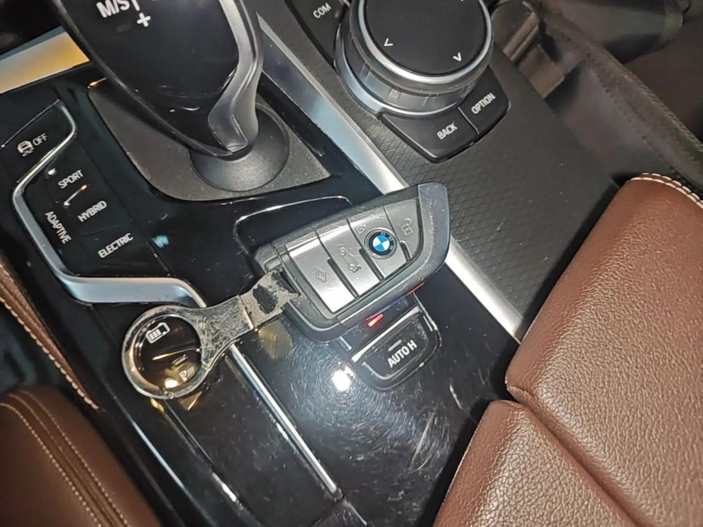 BMW 5 Series New Energy 2022 Second Facelift 535Le Pioneer Edition M Sport Package — миниатюра 31