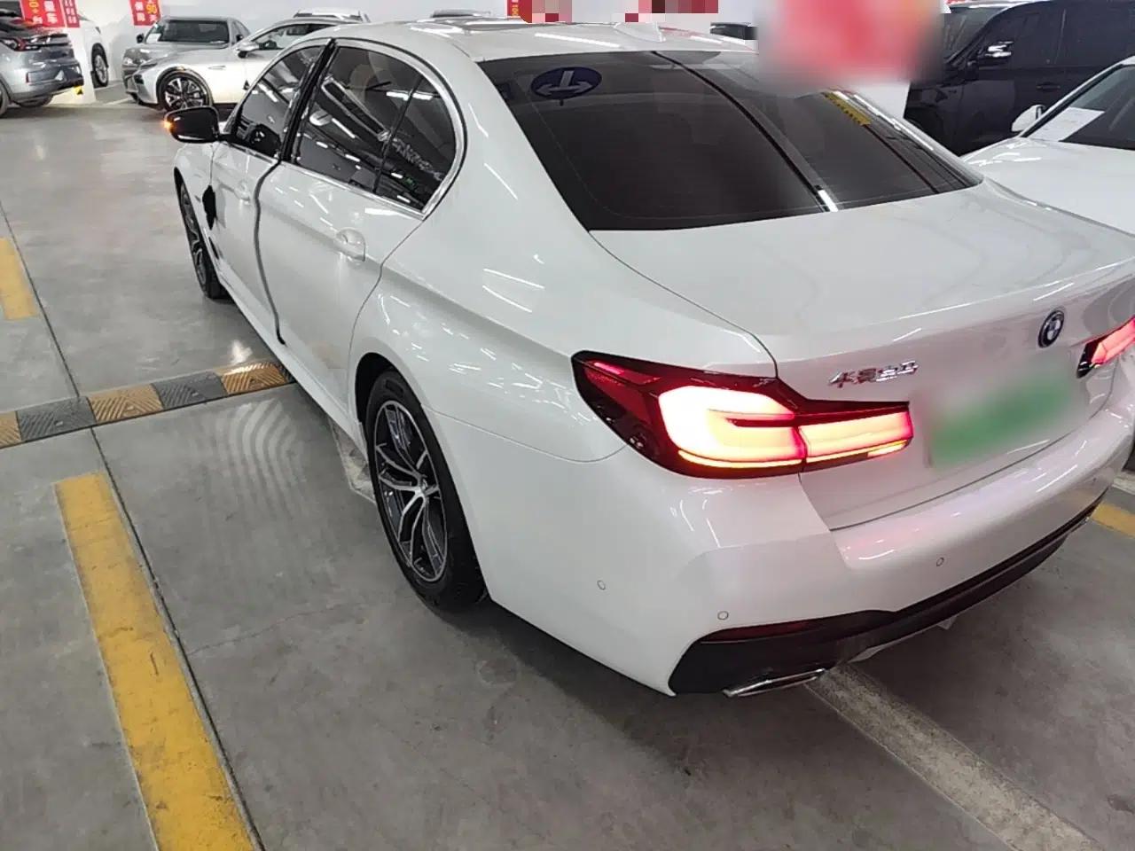 BMW 5 Series New Energy 2022 Second Facelift 535Le M Sport Package — миниатюра 4
