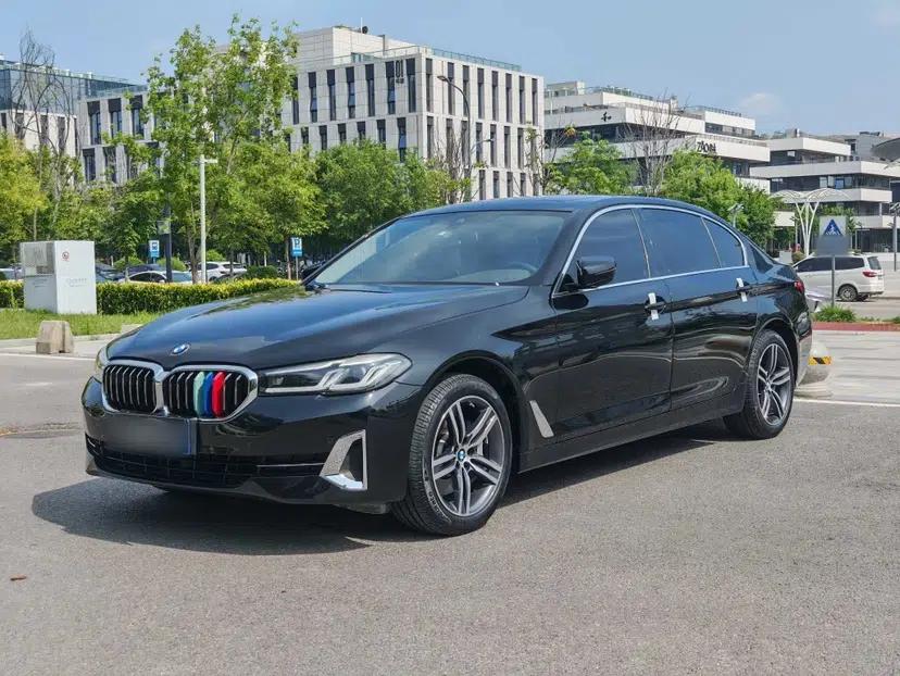 BMW 5 Series 2022 Updated 530Li Leading Edition Luxury Package — миниатюра 1