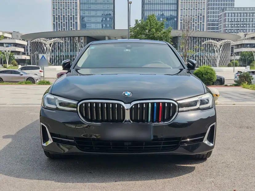 BMW 5 Series 2022 Updated 530Li Leading Edition Luxury Package — миниатюра 2