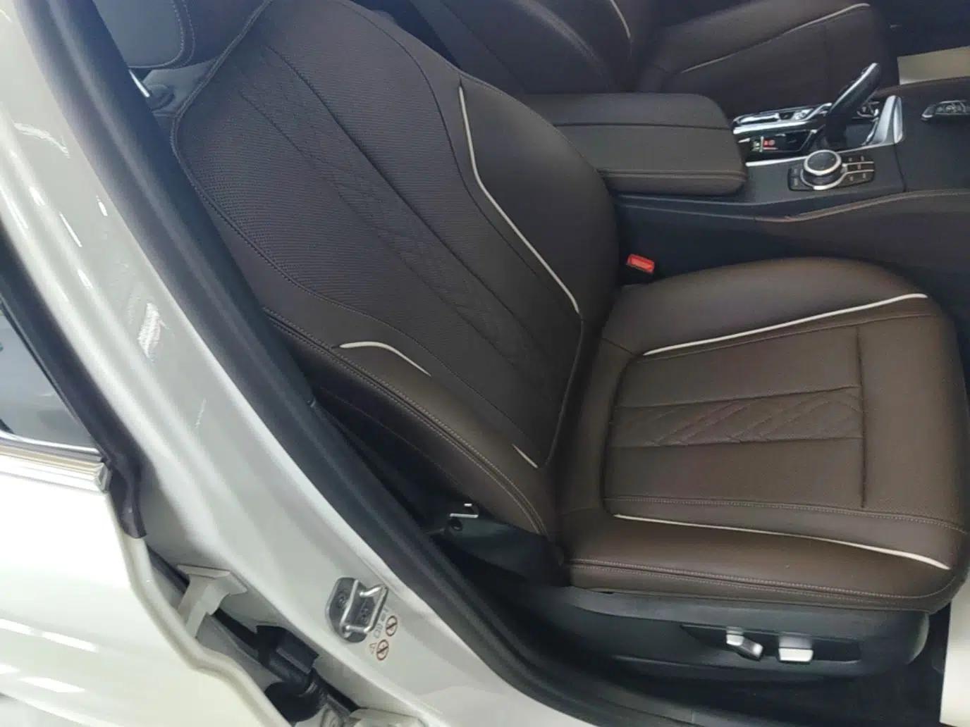 BMW 5 Series New Energy 2022 Restyled 535Le M Sport Package — миниатюра 19