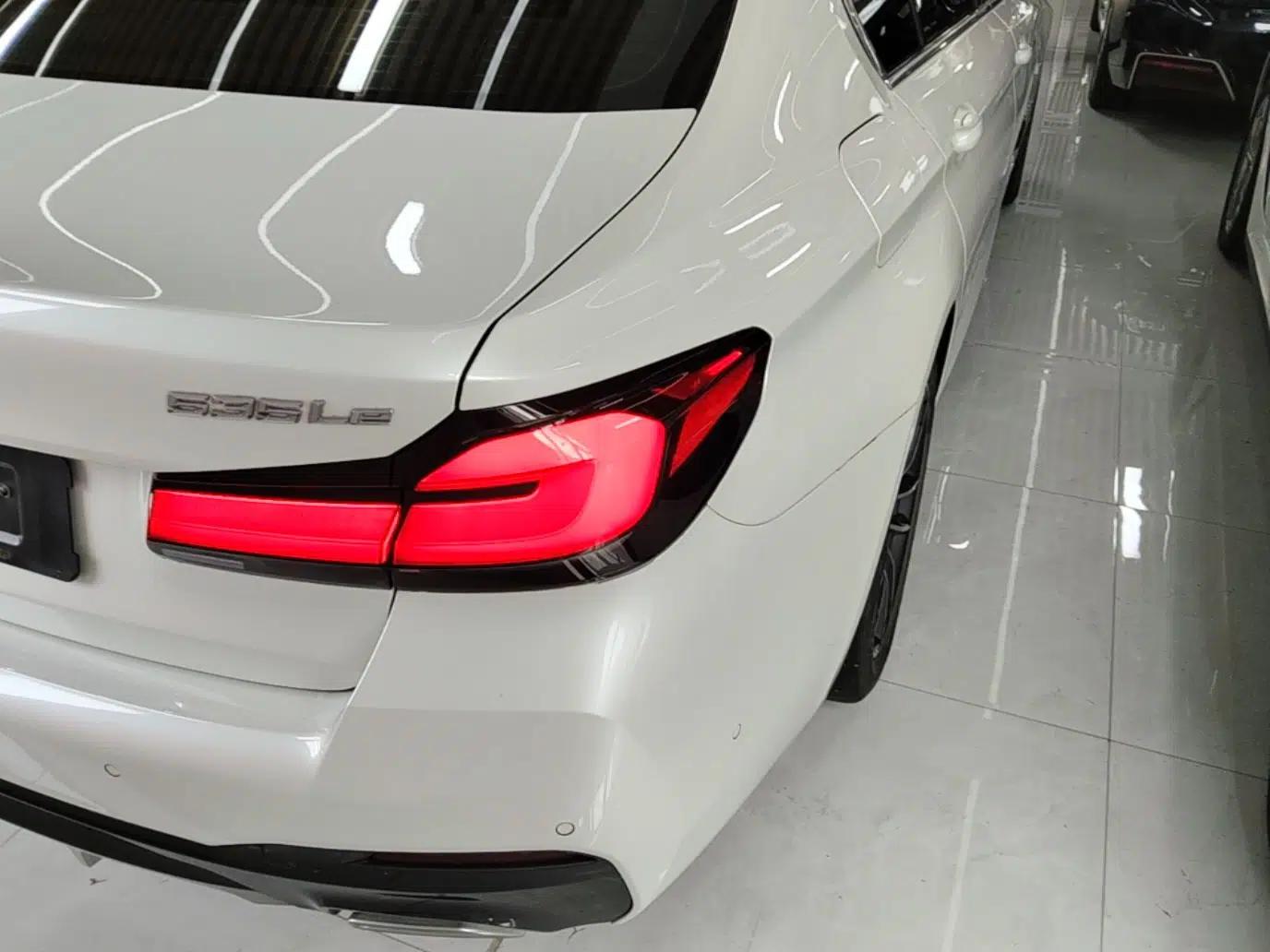 BMW 5 Series New Energy 2022 Restyled 535Le M Sport Package — миниатюра 9