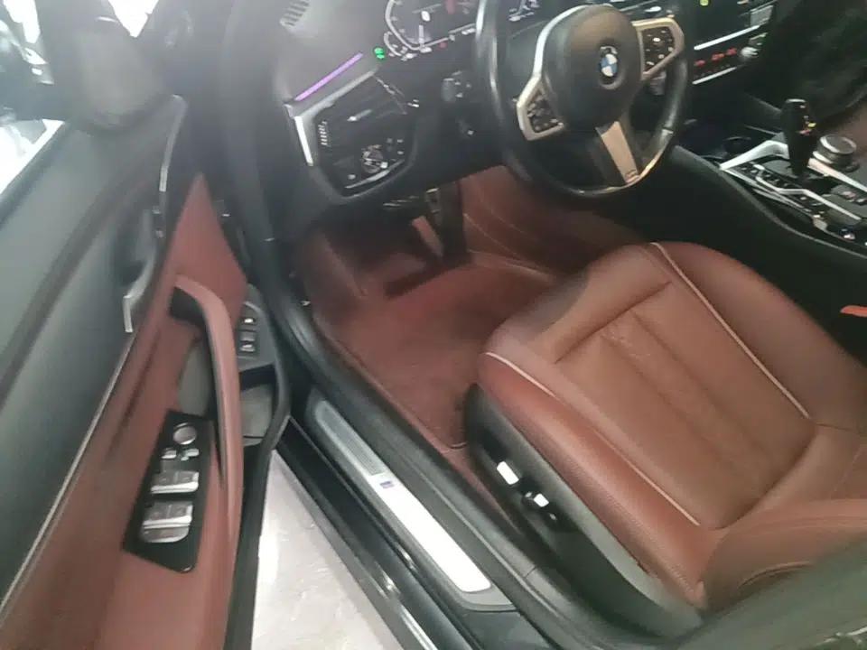 BMW 5 Series New Energy 2021 Restyled 535Le M Sport Package — миниатюра 23