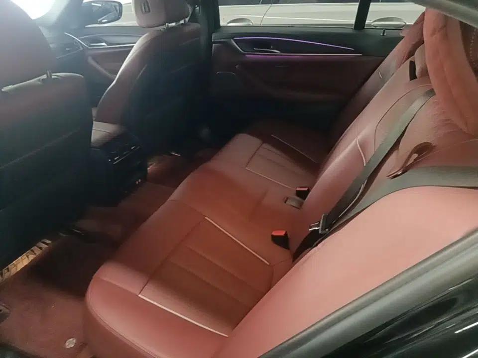 BMW 5 Series New Energy 2021 Restyled 535Le M Sport Package — миниатюра 25