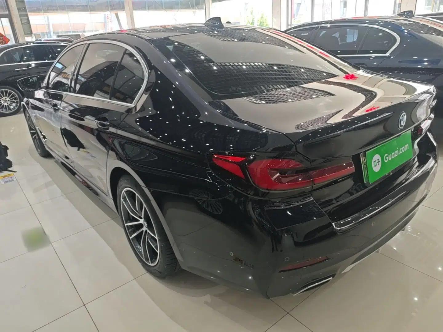 BMW 5 Series New Energy 2022 535Le M Sport Package — миниатюра 4