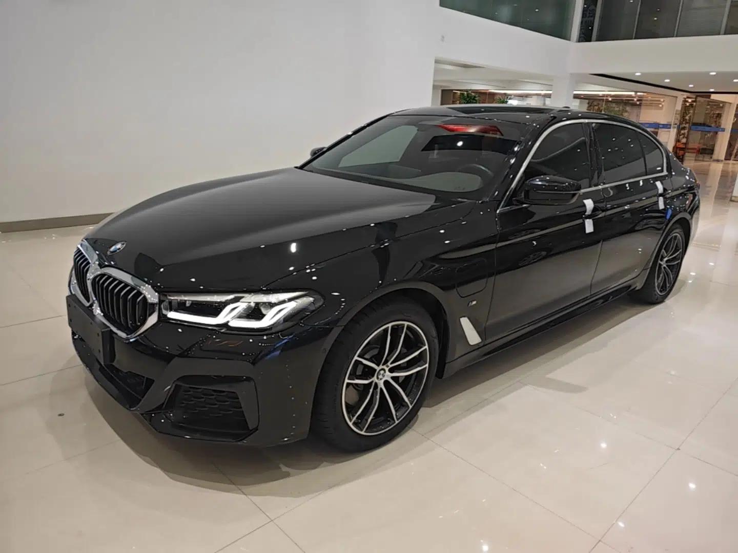 BMW 5 Series New Energy 2021 535Le Pioneer Edition M Sport Package — миниатюра 1