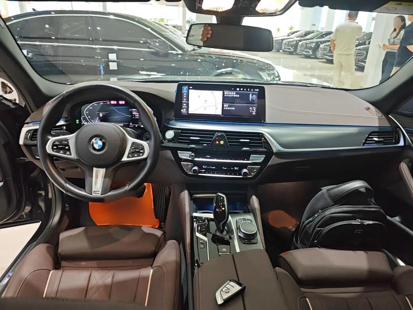 BMW 5 Series New Energy 2021 535Le Pioneer Edition M Sport Package — миниатюра 17