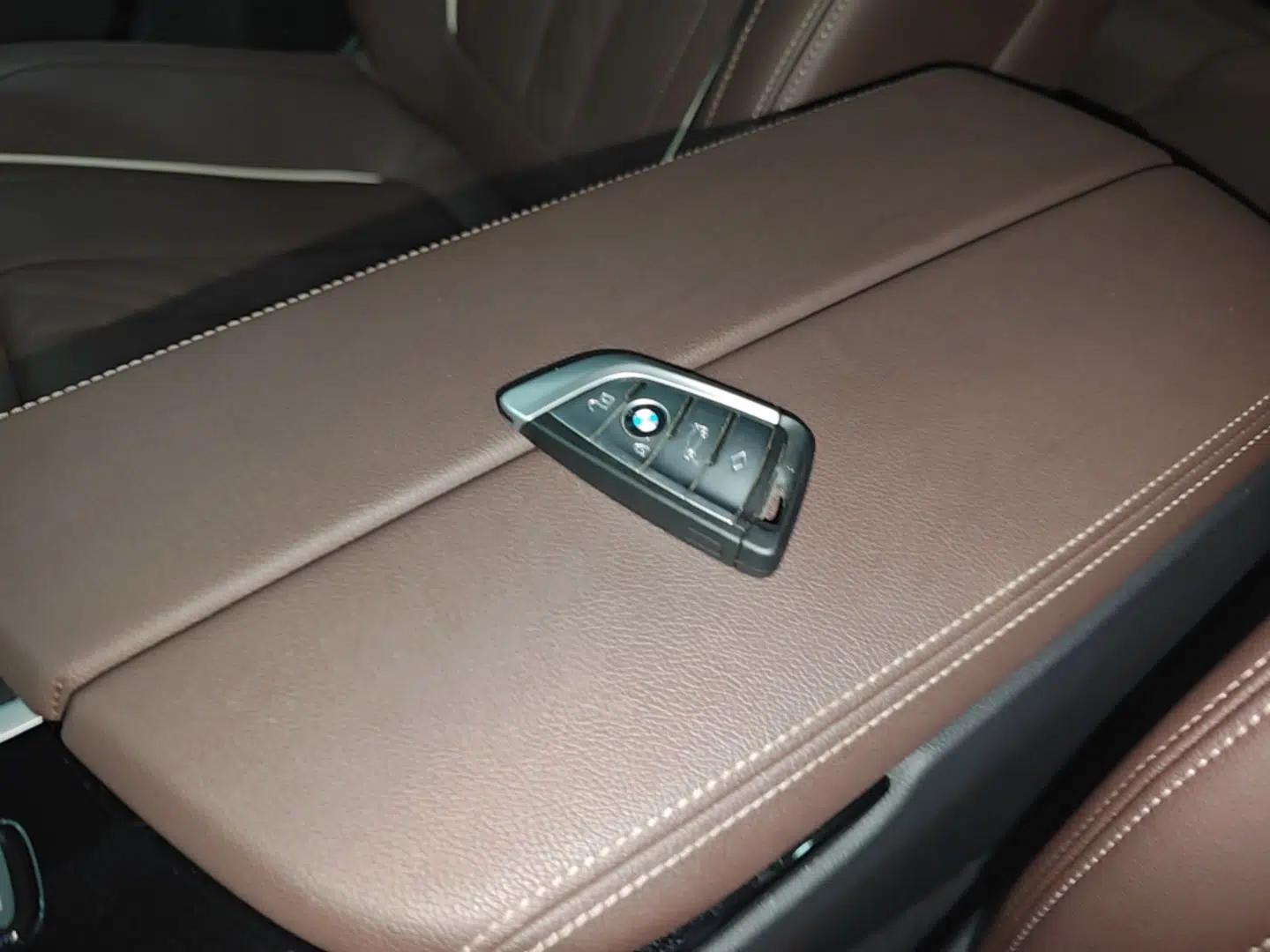 BMW 5 Series New Energy 2021 535Le Pioneer Edition M Sport Package — миниатюра 28