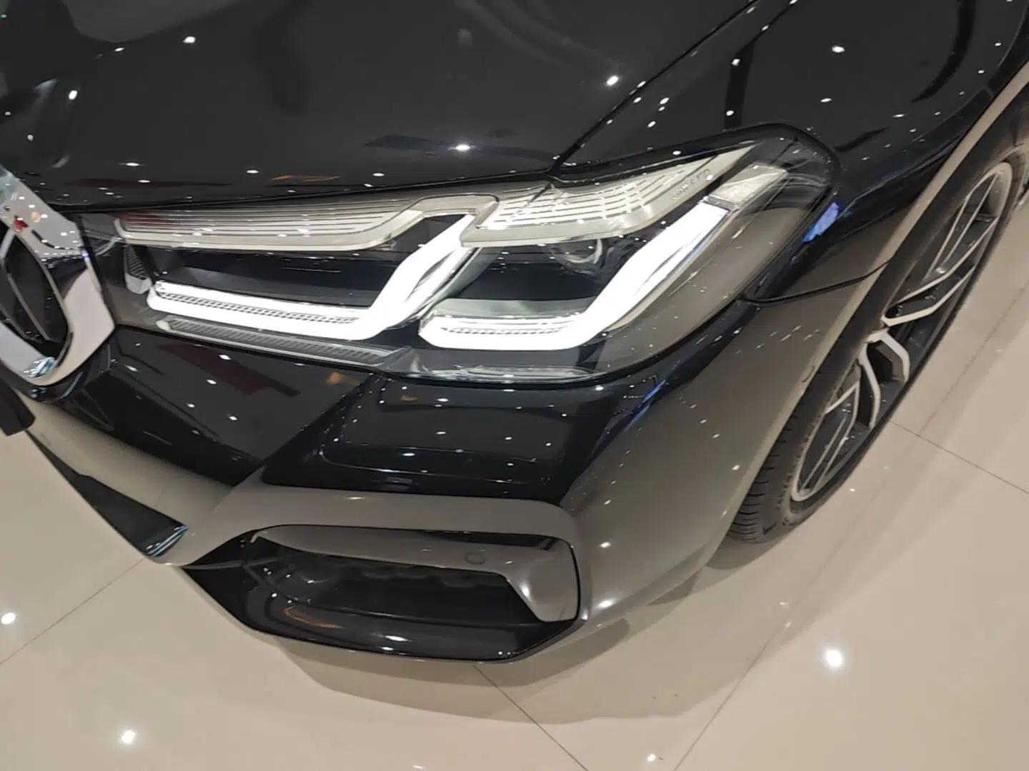 BMW 5 Series New Energy 2021 535Le Pioneer Edition M Sport Package — миниатюра 8