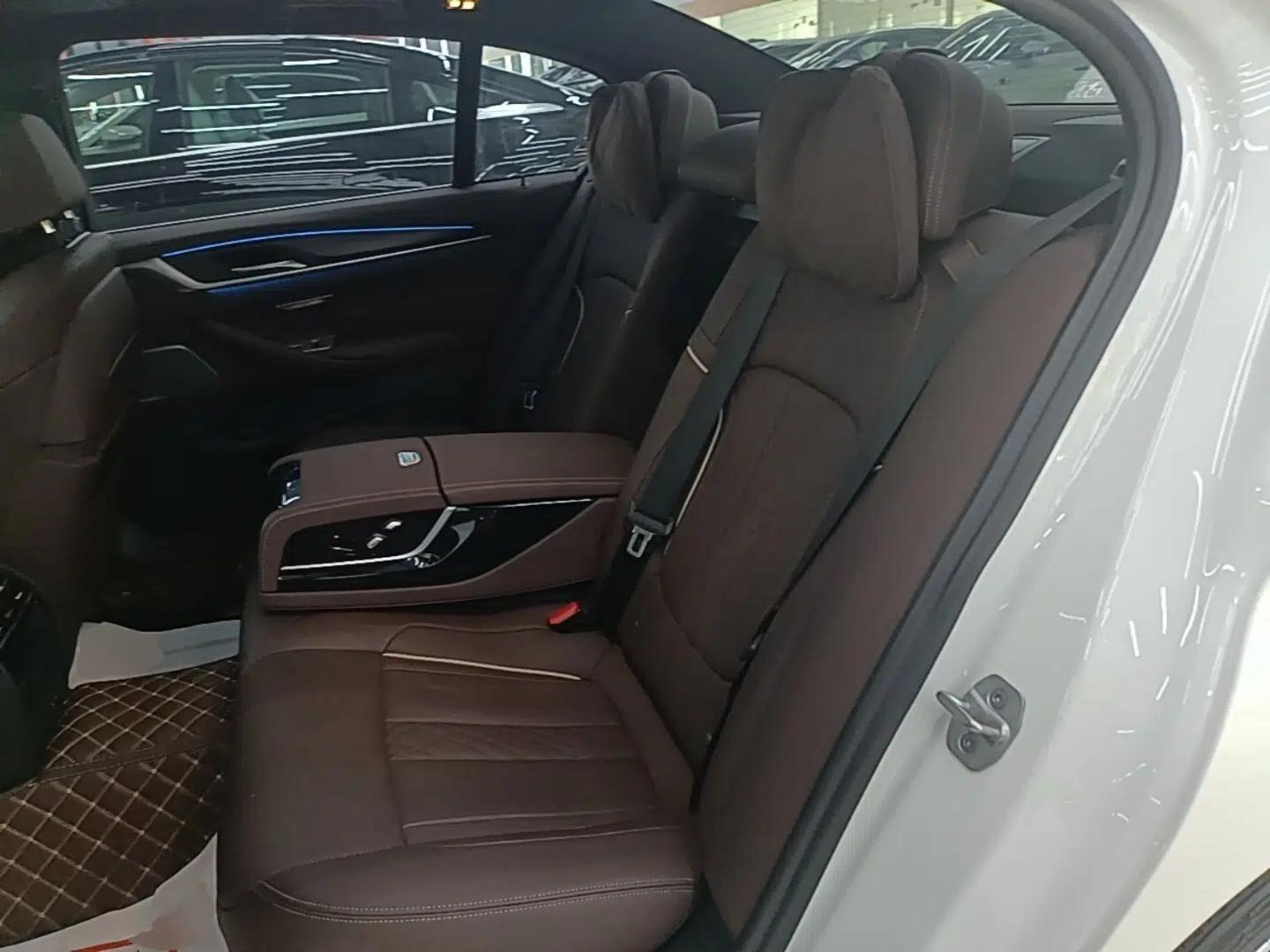 BMW 5 Series New Energy 2021 535Le Pioneer Edition M Sport Package — миниатюра 20