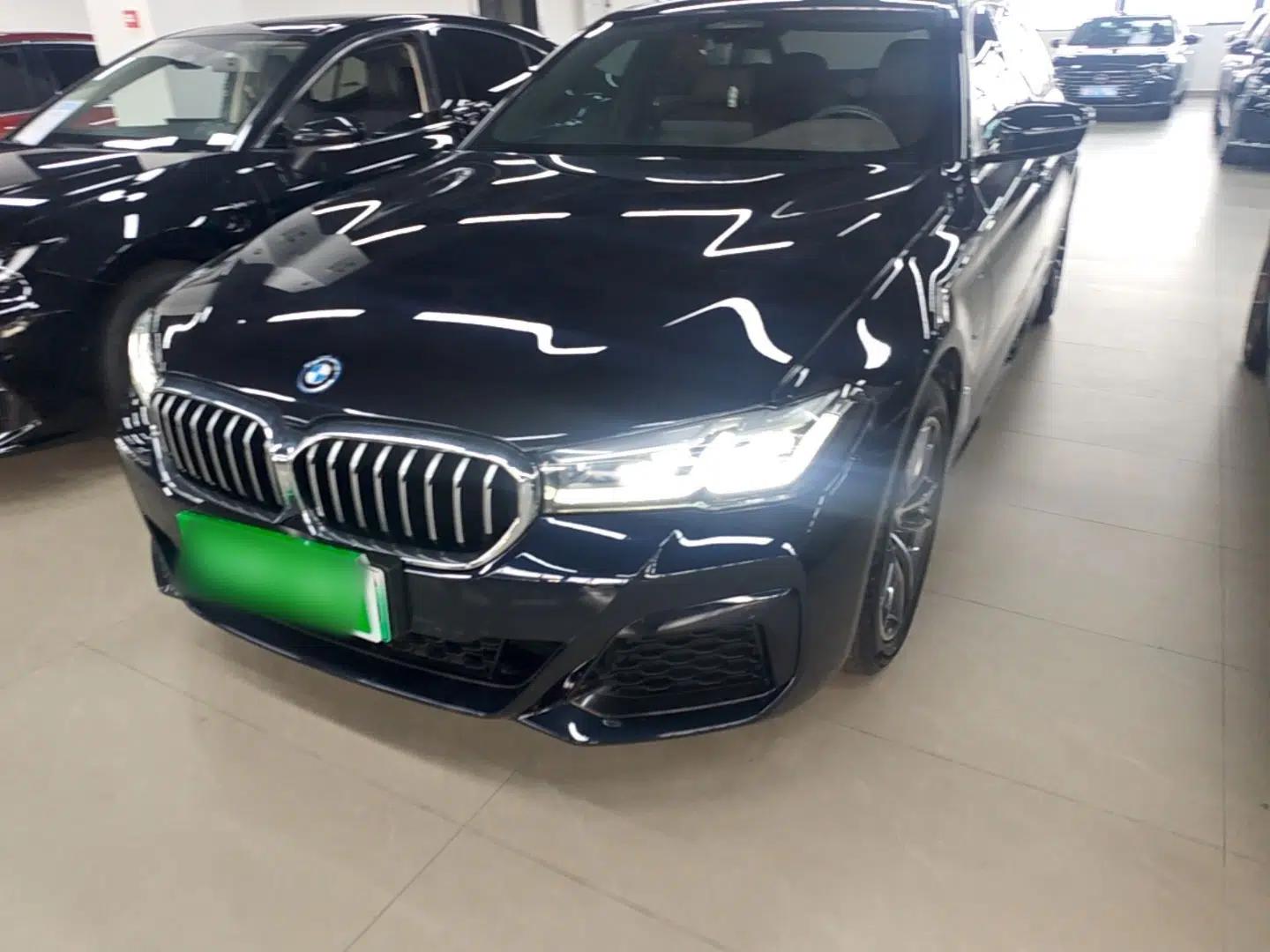 BMW 5 Series New Energy 2022 Second Facelift 535Le Pioneer Edition M Sport Package — миниатюра 8