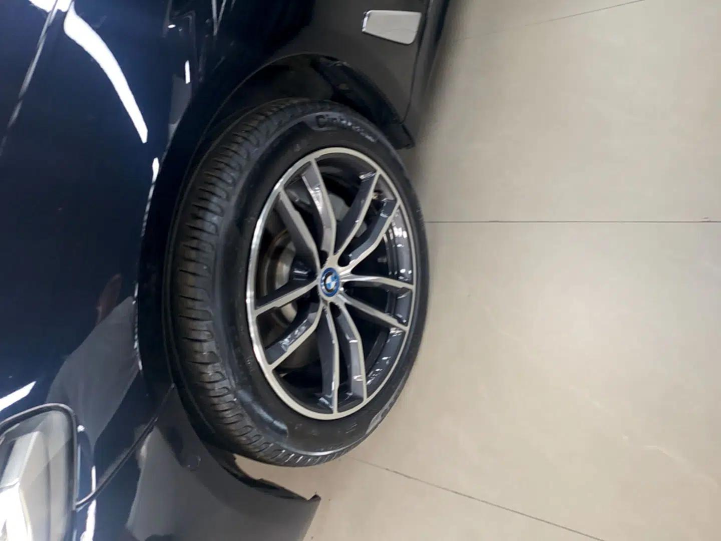 BMW 5 Series New Energy 2022 Second Facelift 535Le Pioneer Edition M Sport Package — миниатюра 10
