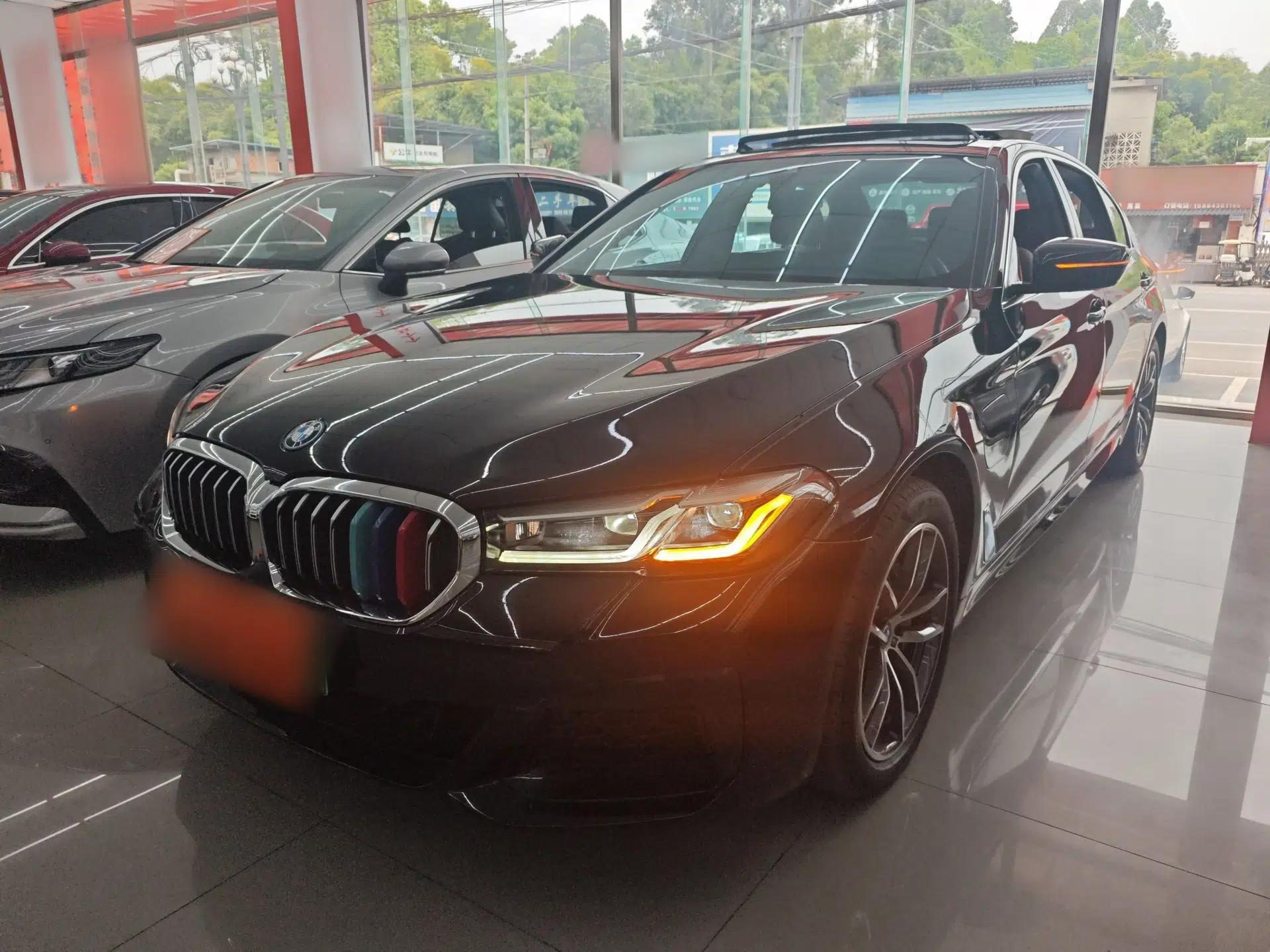 BMW 5 Series New Energy 2021 535Le Pioneer Edition M Sport Package — миниатюра 1