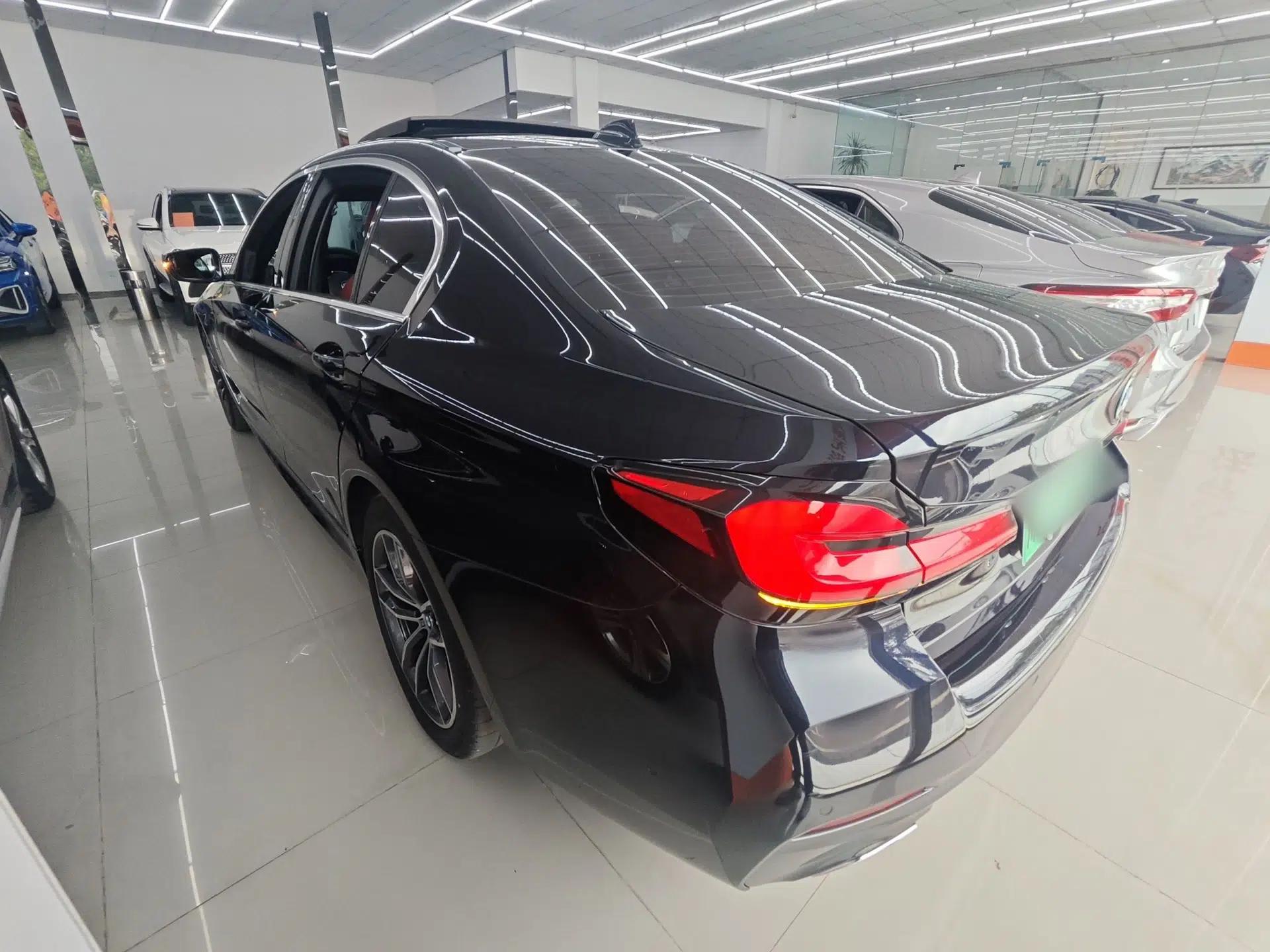 BMW 5 Series New Energy 2021 535Le Pioneer Edition M Sport Package — миниатюра 4