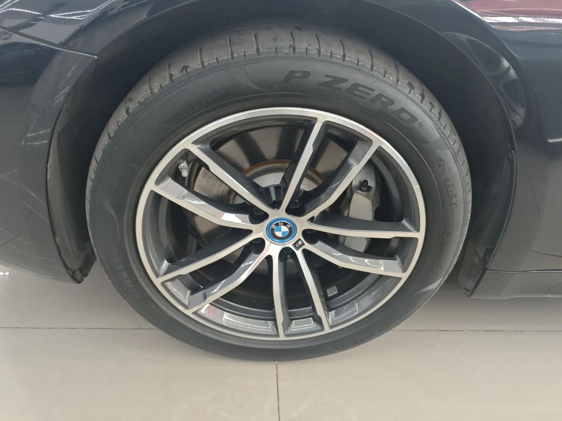 BMW 5 Series New Energy 2021 535Le Pioneer Edition M Sport Package — миниатюра 10