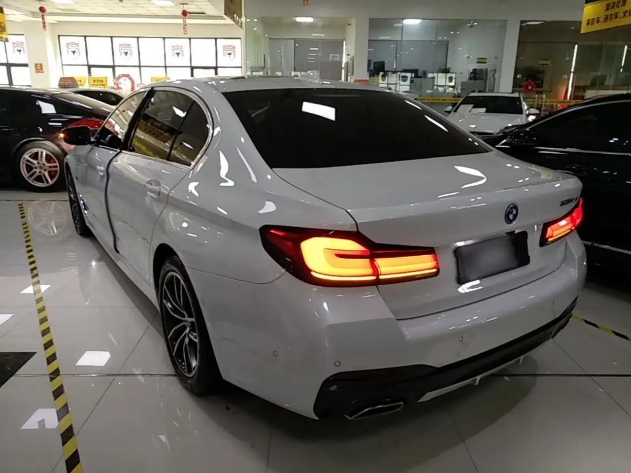 BMW 5 Series New Energy 2021 Restyled 535Le M Sport Package — миниатюра 4