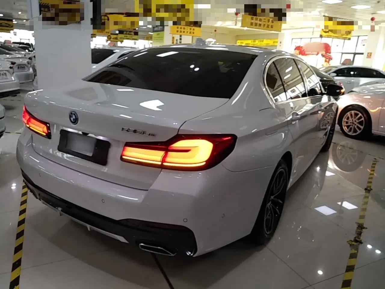 BMW 5 Series New Energy 2021 Restyled 535Le M Sport Package — миниатюра 6