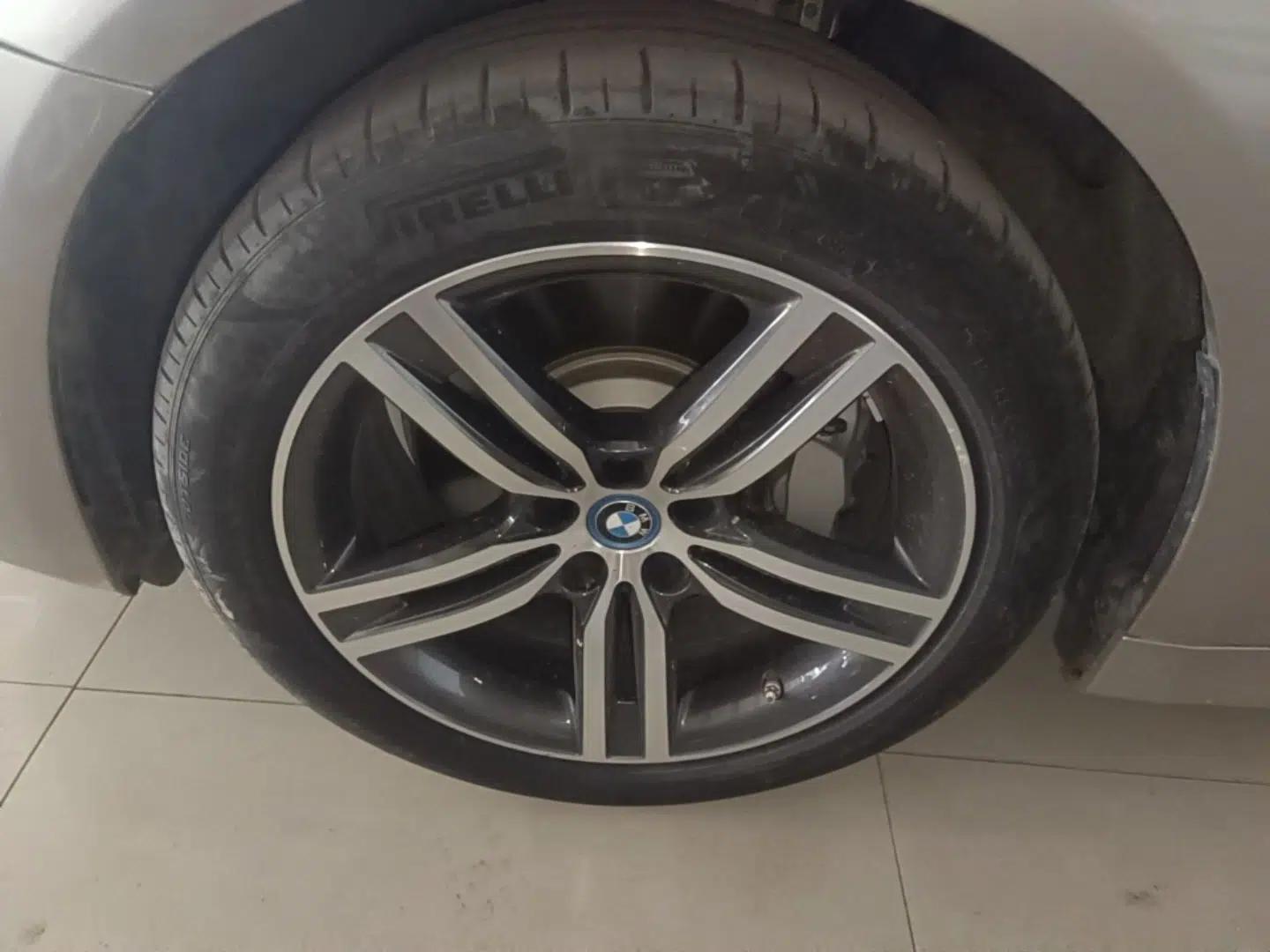 BMW 5 Series New Energy 2022 Second Facelift 535Le Luxury Package — миниатюра 15