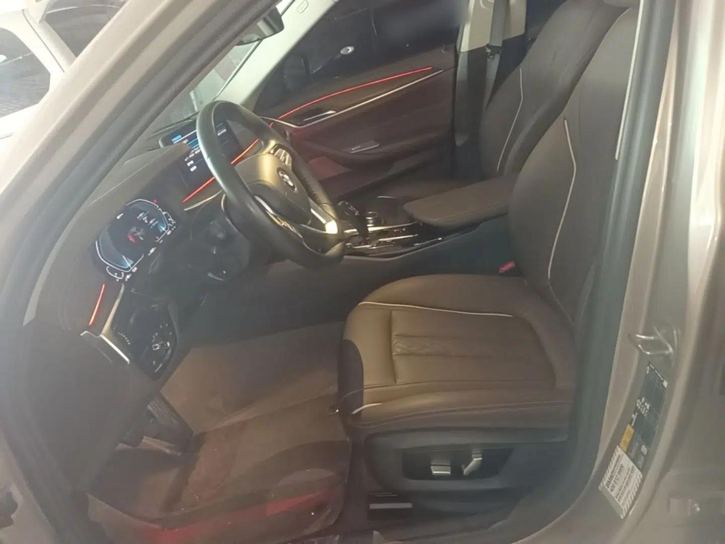 BMW 5 Series New Energy 2022 Second Facelift 535Le Luxury Package — миниатюра 22