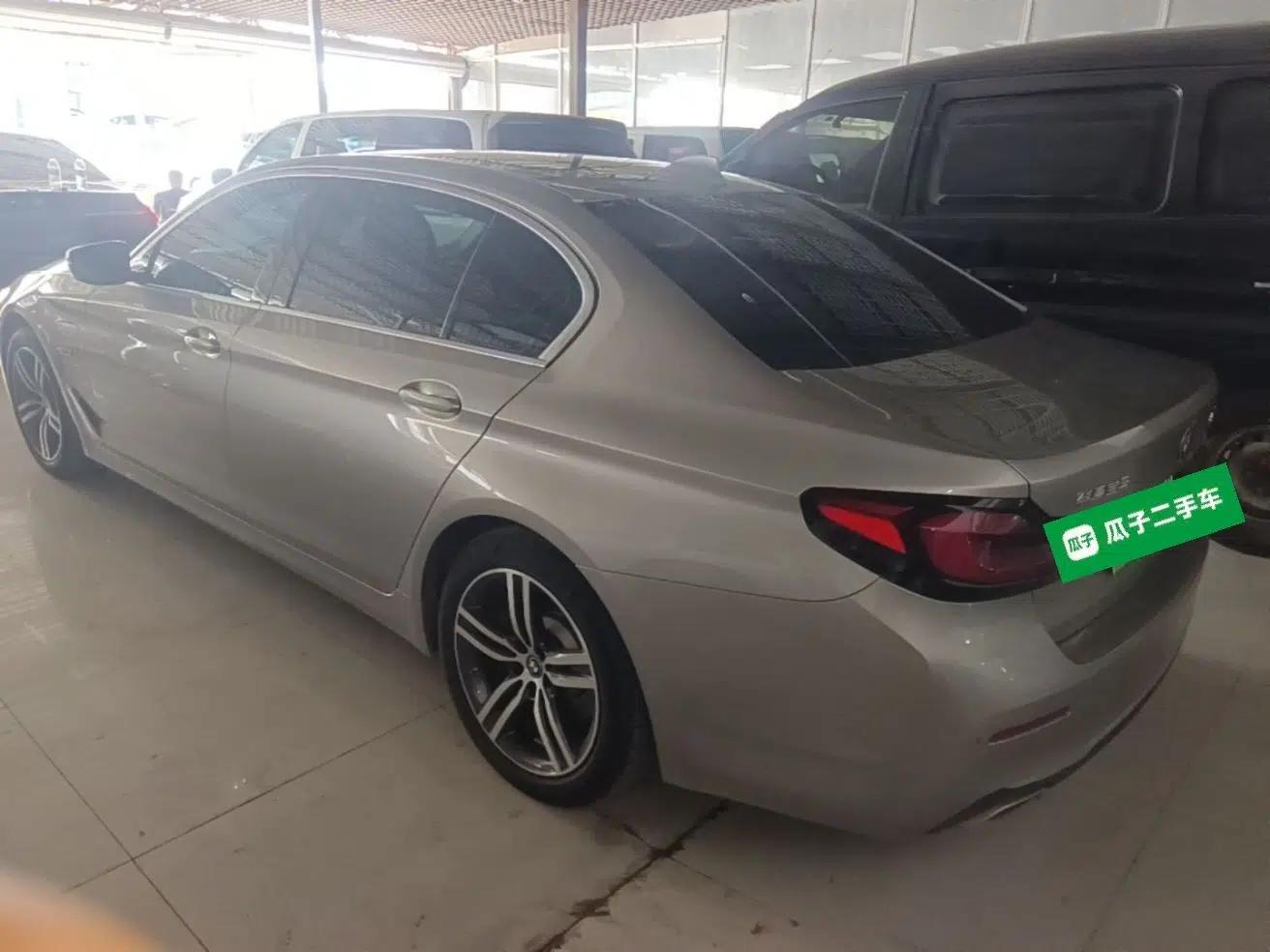 BMW 5 Series New Energy 2022 Second Facelift 535Le Luxury Package — миниатюра 4