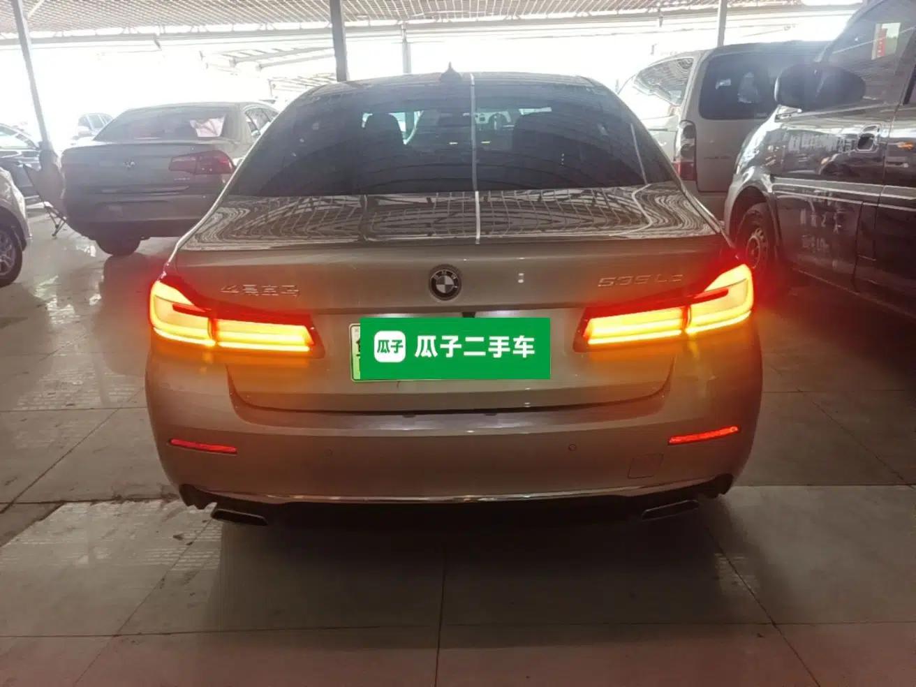 BMW 5 Series New Energy 2022 Second Facelift 535Le Luxury Package — миниатюра 5