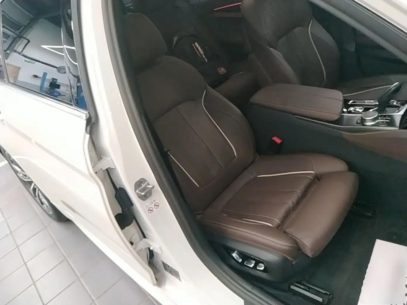 BMW 5 Series New Energy 2021 535Le Pioneer Edition M Sport Package — миниатюра 19