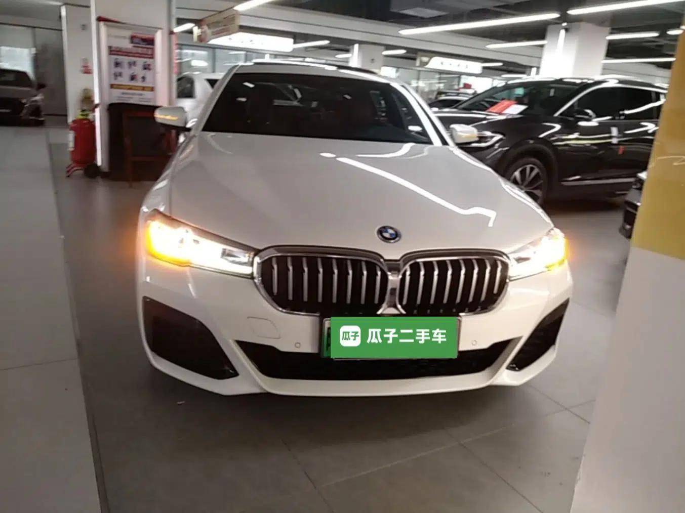 BMW 5 Series New Energy 2022 Restyled 535Le M Sport Package — миниатюра 2