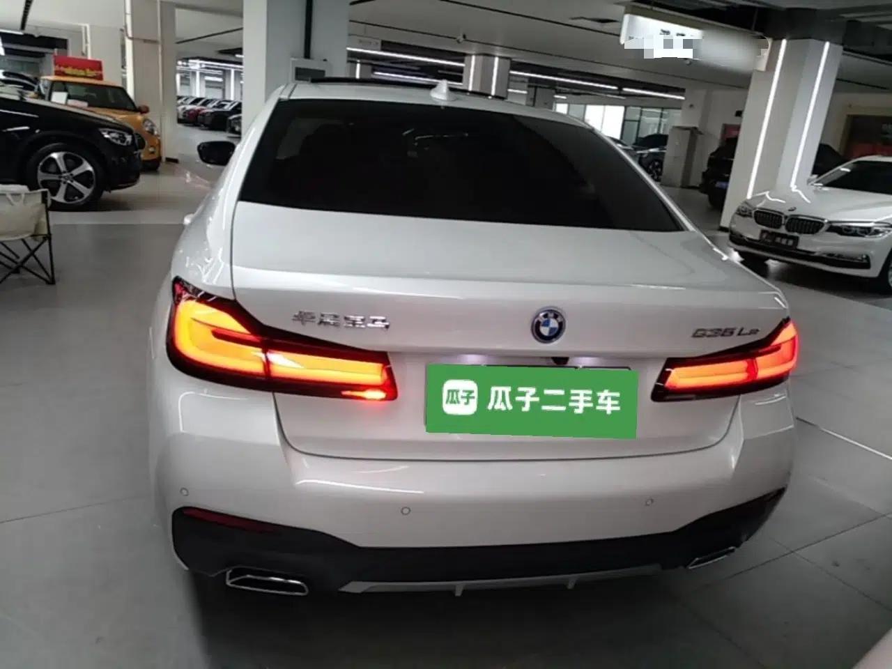 BMW 5 Series New Energy 2022 Restyled 535Le M Sport Package — миниатюра 5