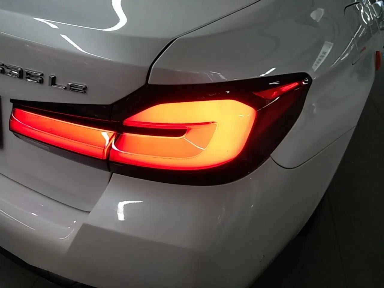 BMW 5 Series New Energy 2022 Restyled 535Le M Sport Package — миниатюра 9