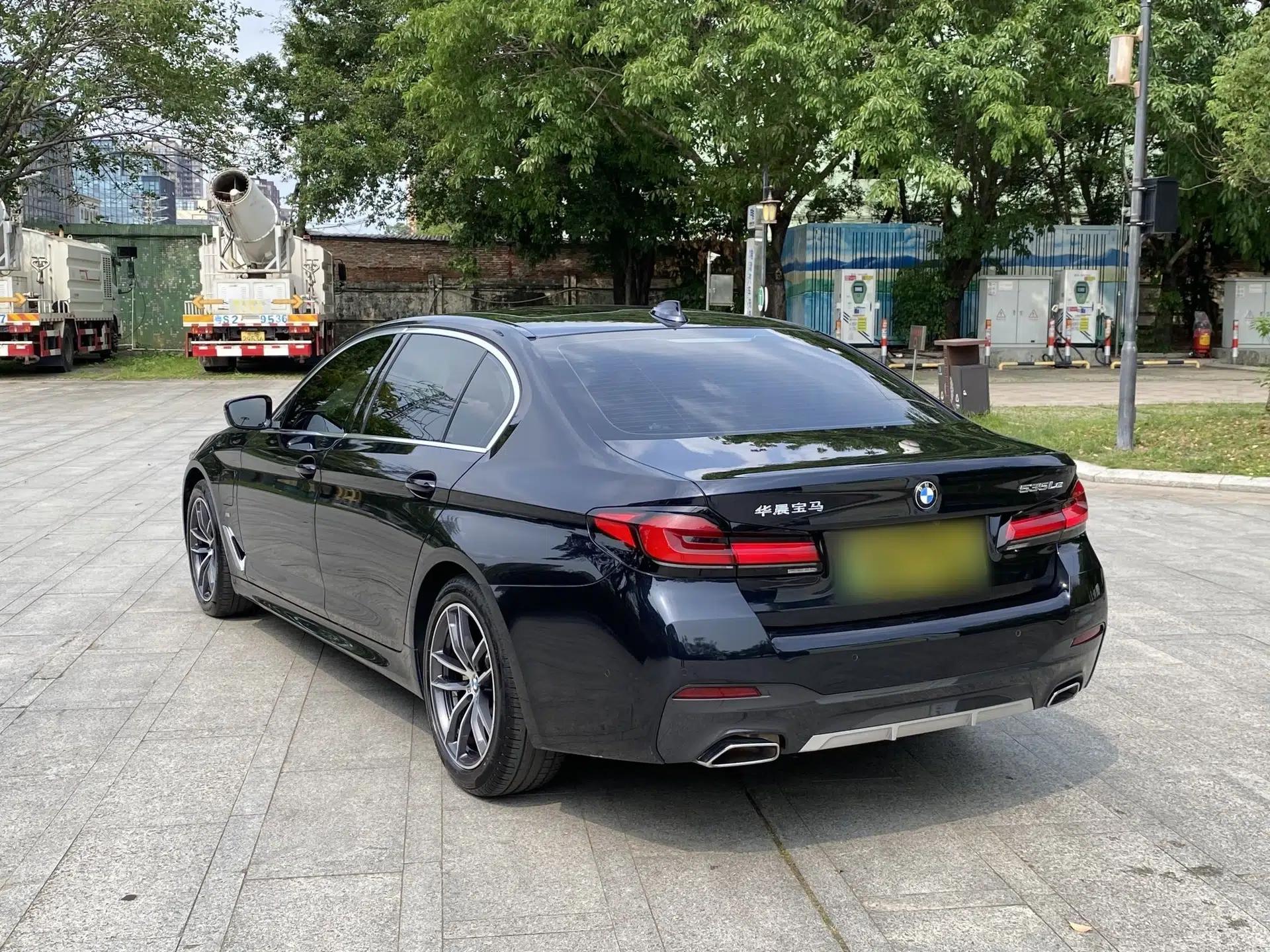 BMW 5 Series New Energy 2021 535Le M Sport Package — миниатюра 15