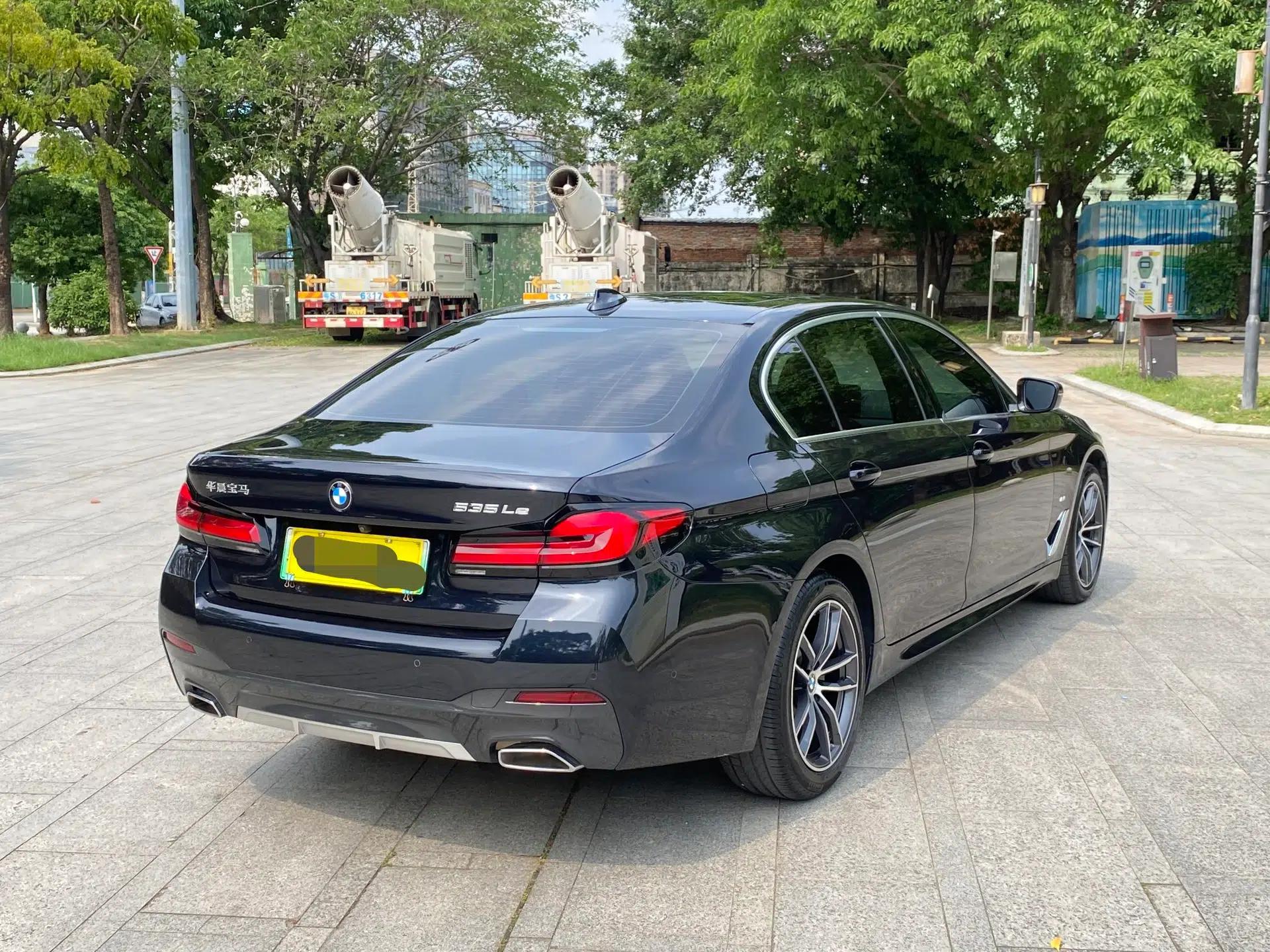 BMW 5 Series New Energy 2021 535Le M Sport Package — миниатюра 17