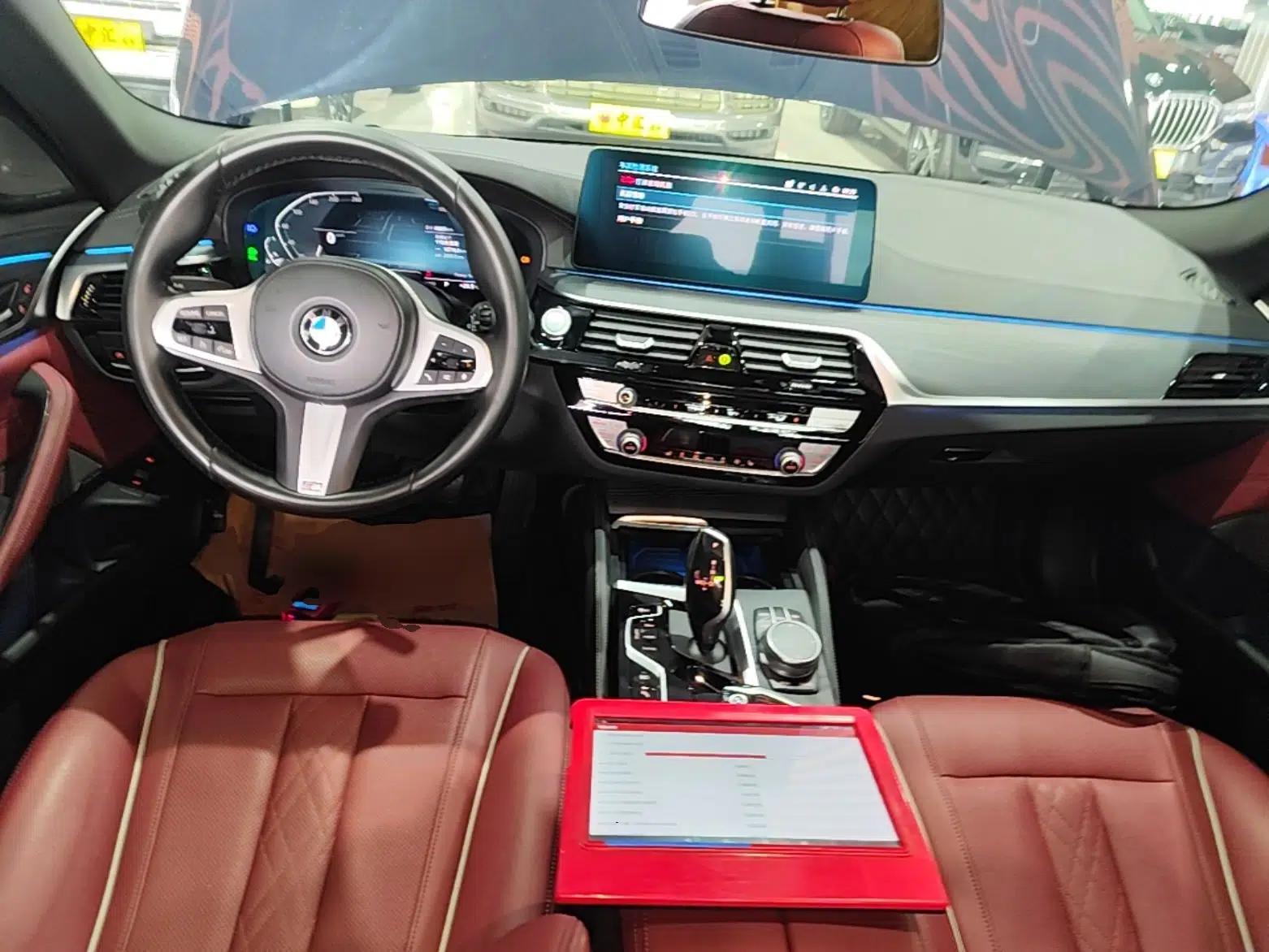 BMW 5 Series New Energy 2021 535Le M Sport Package — миниатюра 18