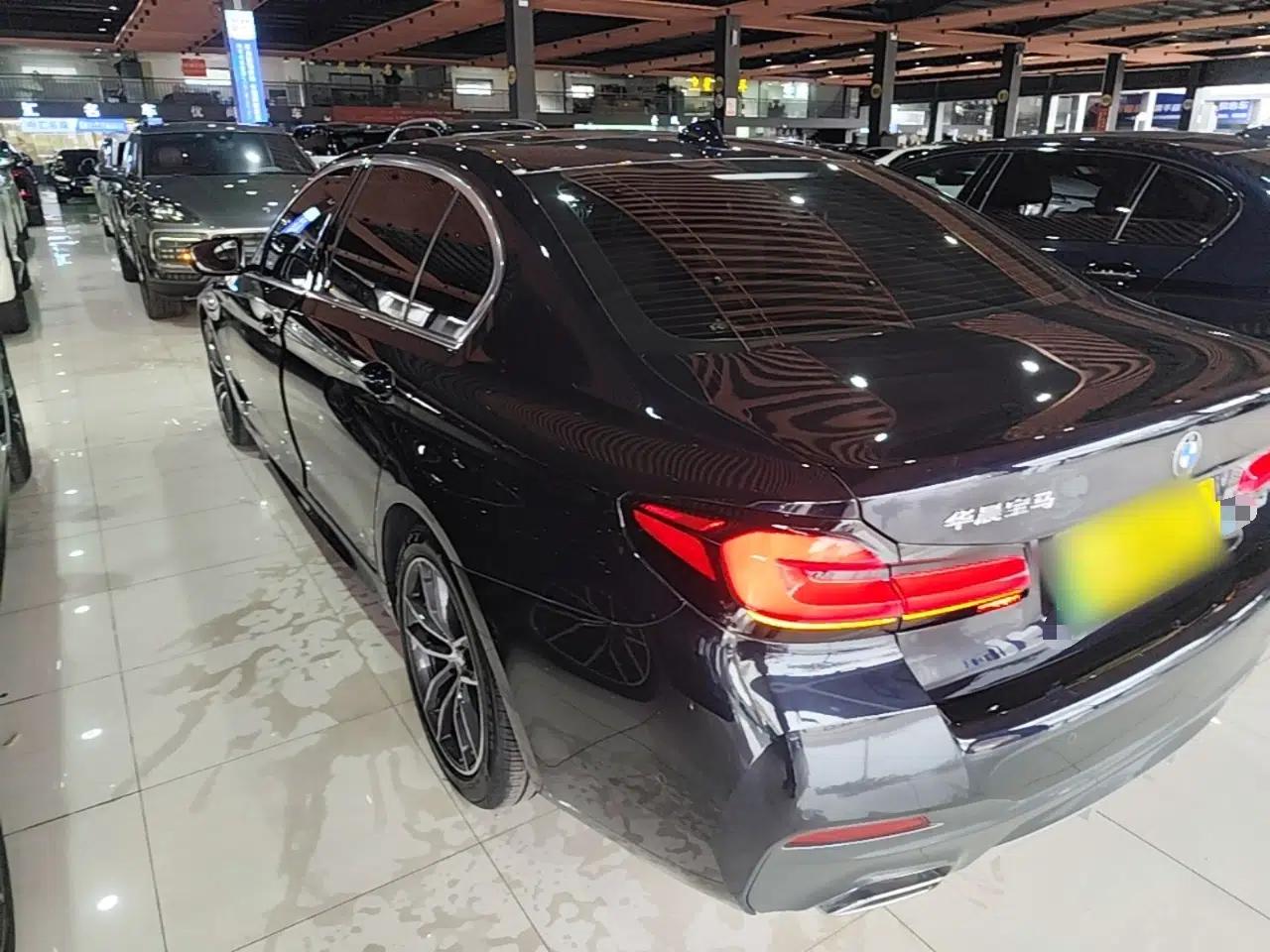 BMW 5 Series New Energy 2021 535Le M Sport Package — миниатюра 4