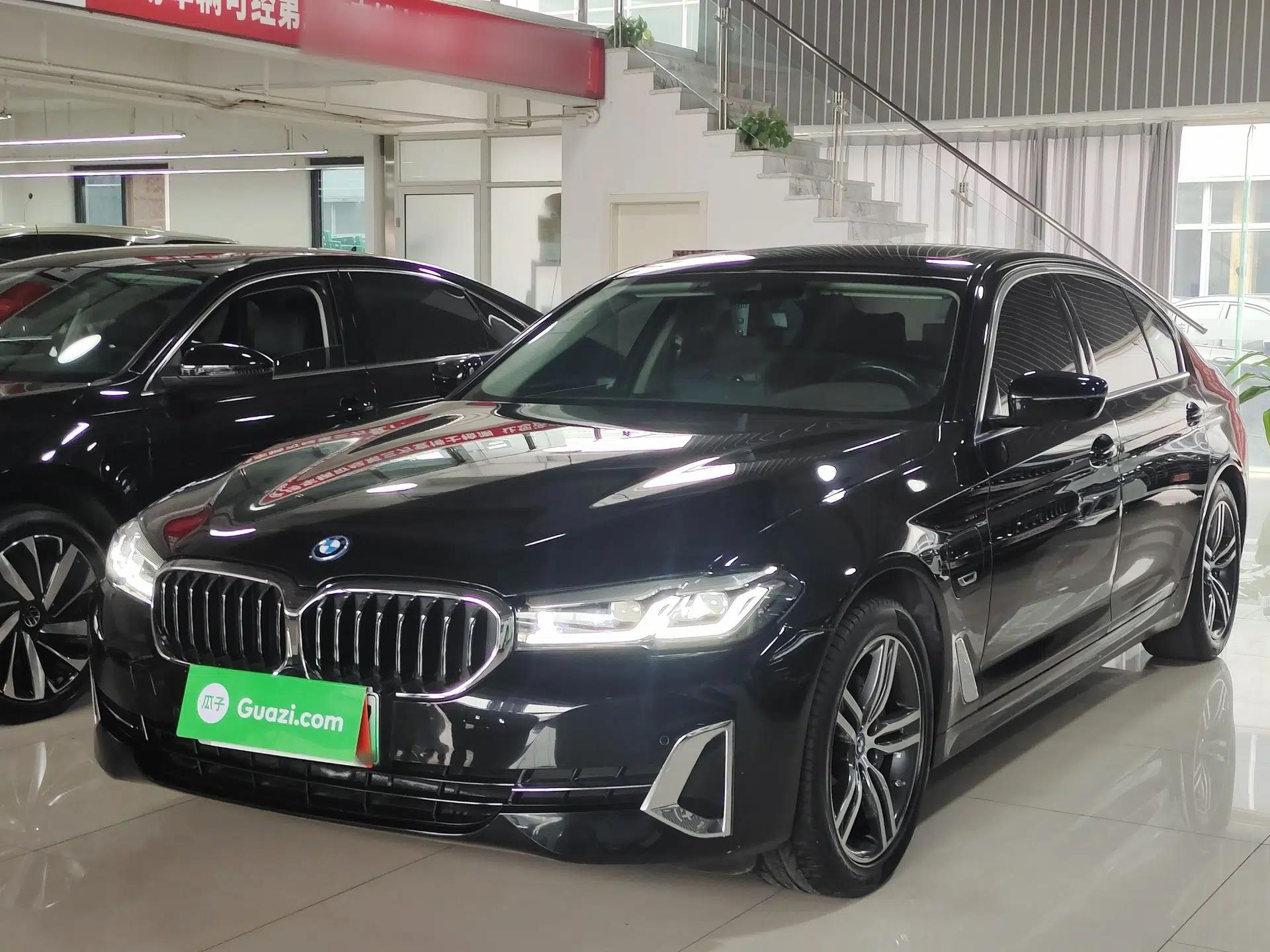 BMW 5 Series New Energy 2022 Updated Version 535Le Luxury Package — миниатюра 1