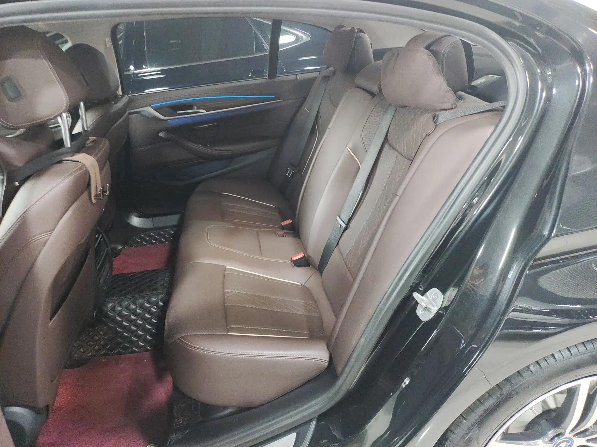 BMW 5 Series New Energy 2022 Updated Version 535Le Luxury Package — миниатюра 20