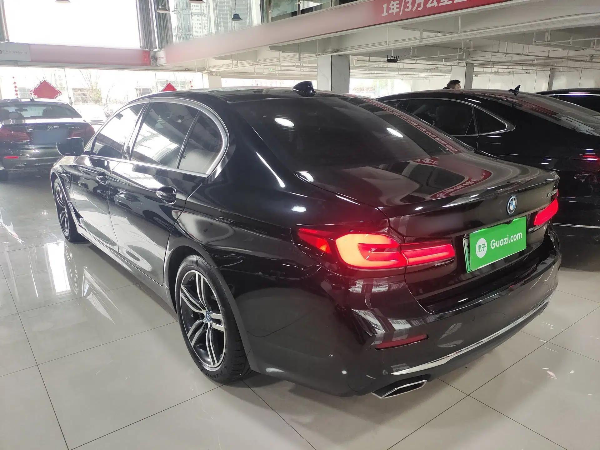 BMW 5 Series New Energy 2022 Updated Version 535Le Luxury Package — миниатюра 4