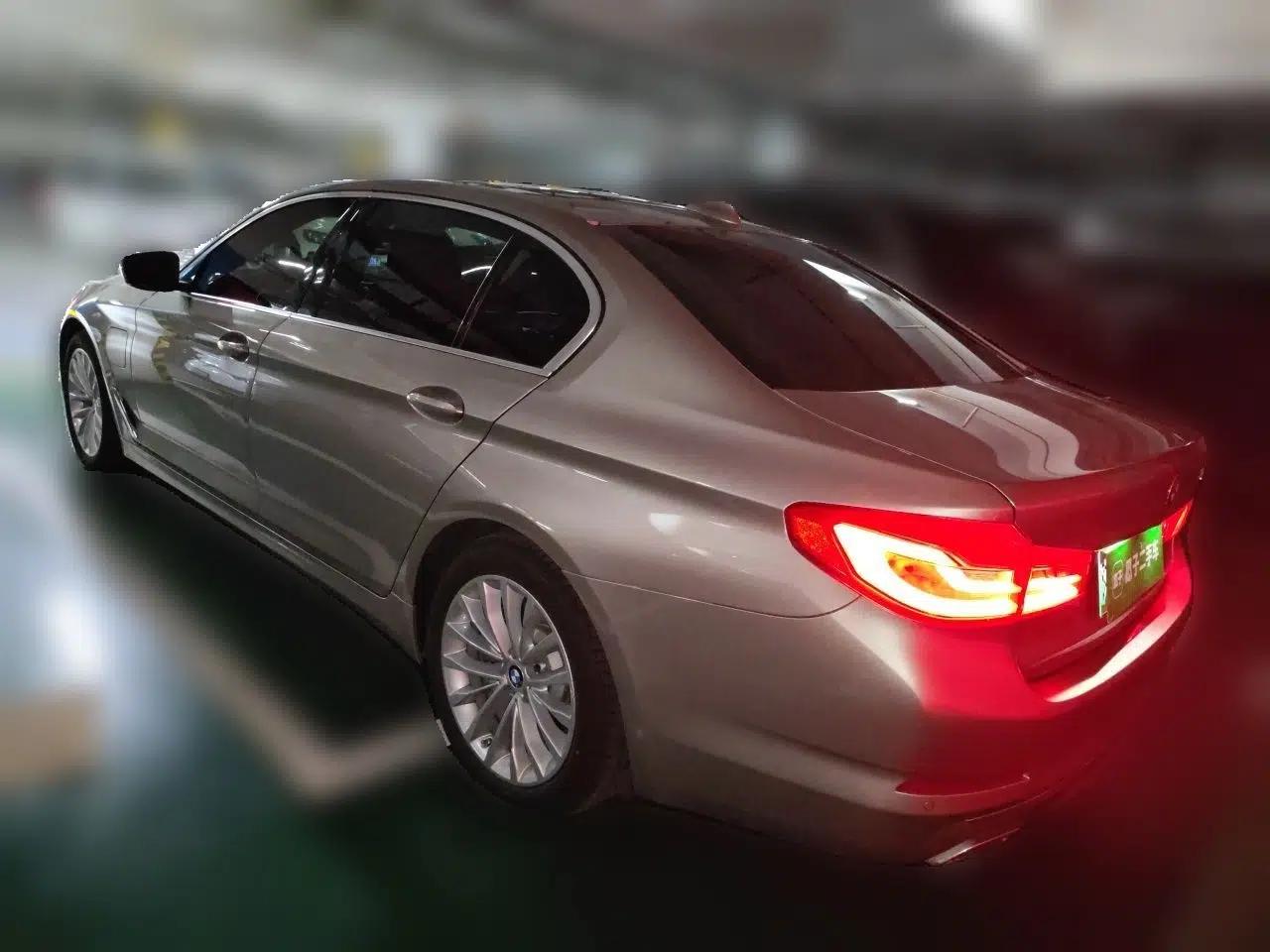 BMW 5 Series New Energy 2020 Mileage Upgrade Version 530Le Luxury Package — миниатюра 4