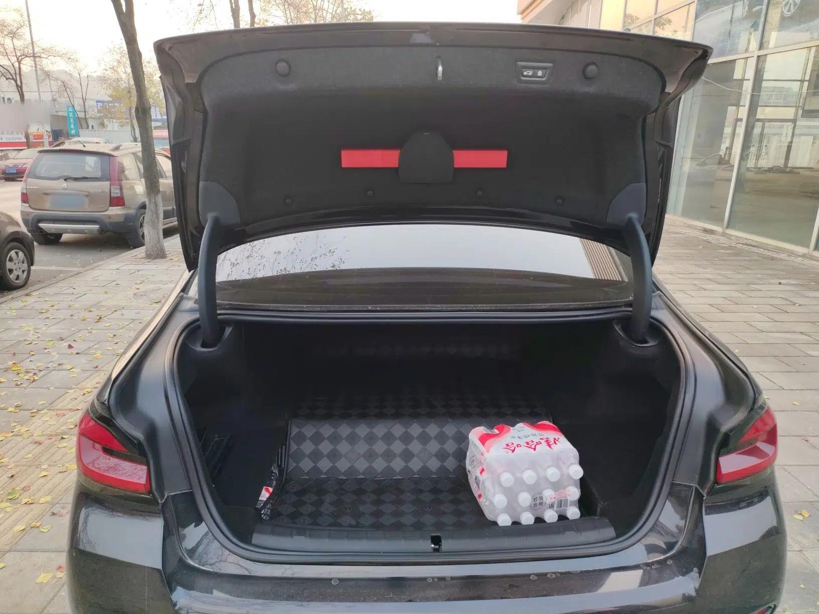 BMW 5 Series New Energy 2022 535Le Pioneer Edition M Sport Package — миниатюра 22