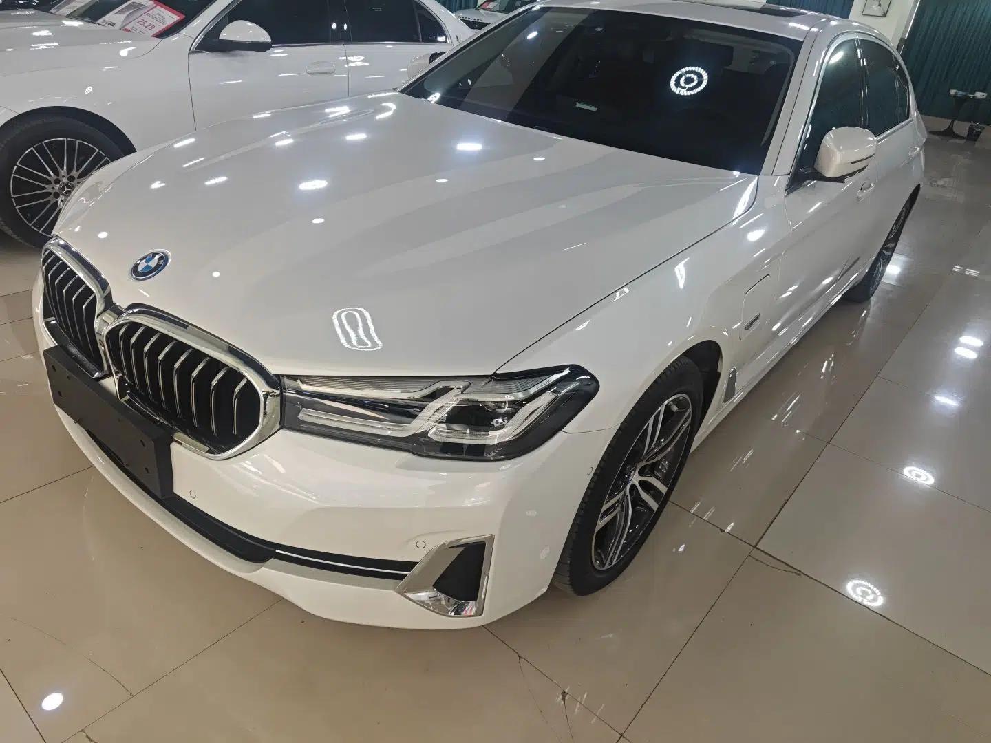 BMW 5 Series New Energy 2022 Updated Version 535Le Luxury Package — миниатюра 1