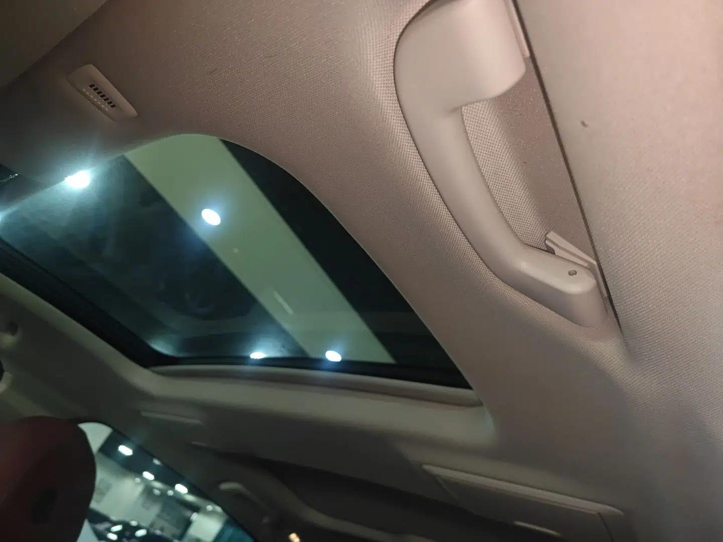 BMW 5 Series New Energy 2022 Updated Version 535Le Luxury Package — миниатюра 18