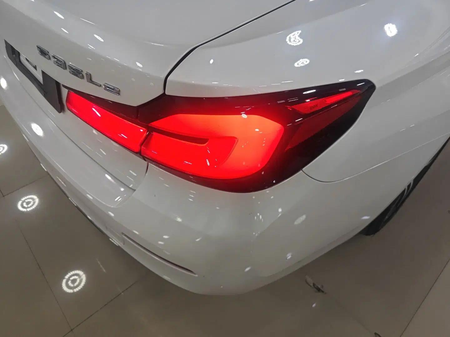 BMW 5 Series New Energy 2022 Updated Version 535Le Luxury Package — миниатюра 9