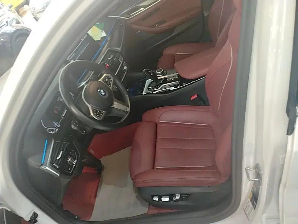 BMW 5 Series New Energy 2022 Second Facelift 535Le Pioneer Edition M Sport Package — миниатюра 17