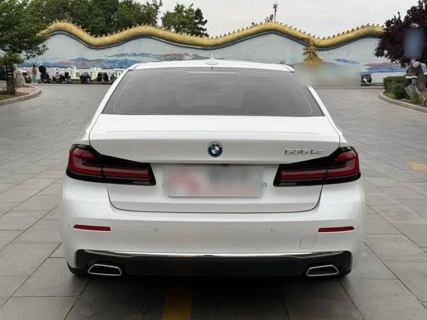 BMW 5 Series New Energy 2022 Restyled 535Le M Sport Package — миниатюра 12
