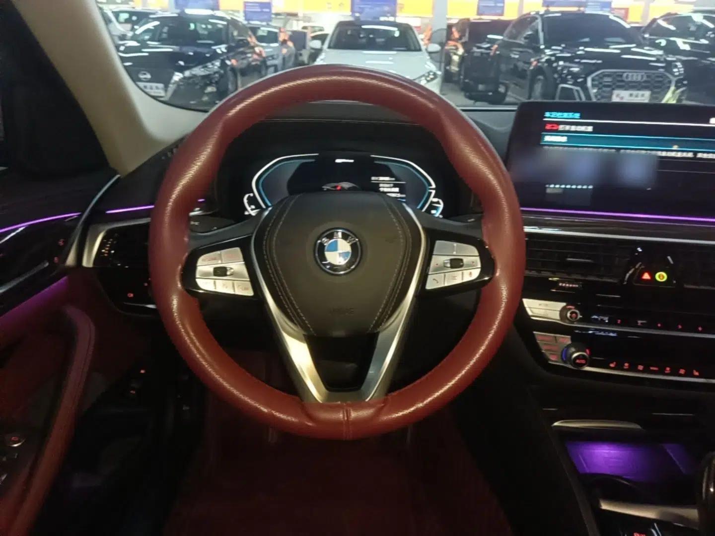 BMW 5 Series New Energy 2022 Restyled 535Le M Sport Package — миниатюра 20