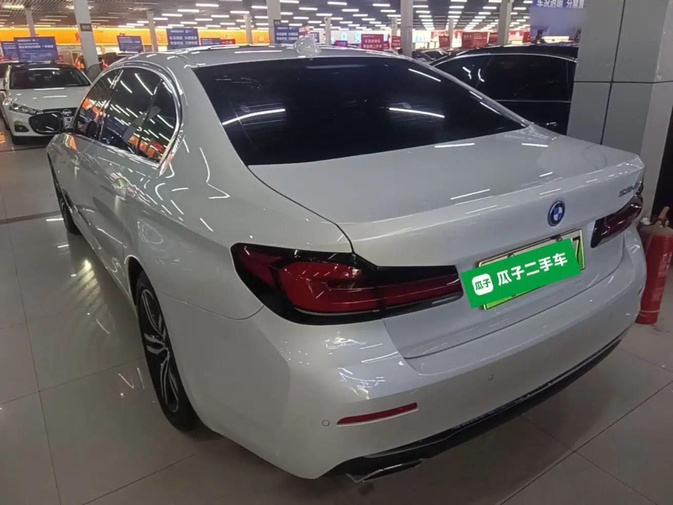 BMW 5 Series New Energy 2022 Restyled 535Le M Sport Package — миниатюра 4