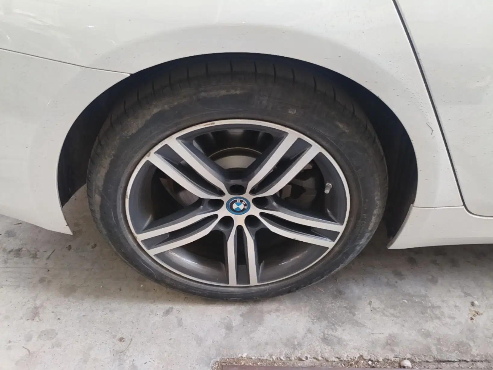 BMW 5 Series New Energy 2022 Second Facelift 535Le Luxury Package — миниатюра 11
