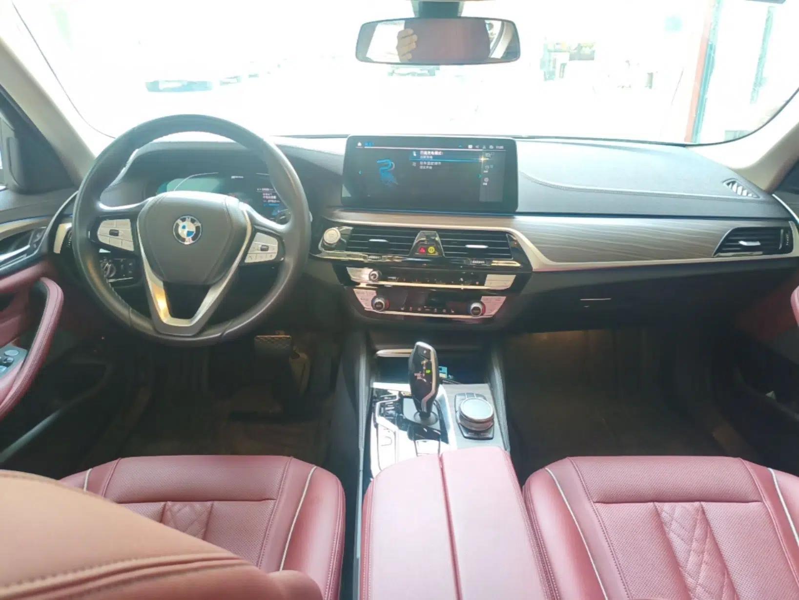 BMW 5 Series New Energy 2022 Second Facelift 535Le Luxury Package — миниатюра 12